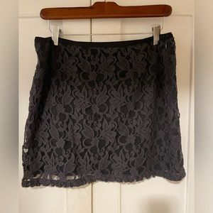Gap Stretchy lace mini skirt